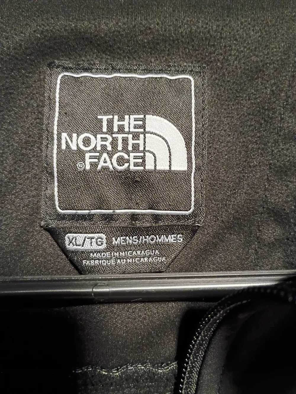 The North Face Men’s Black Full-Zip Softshell Jacket